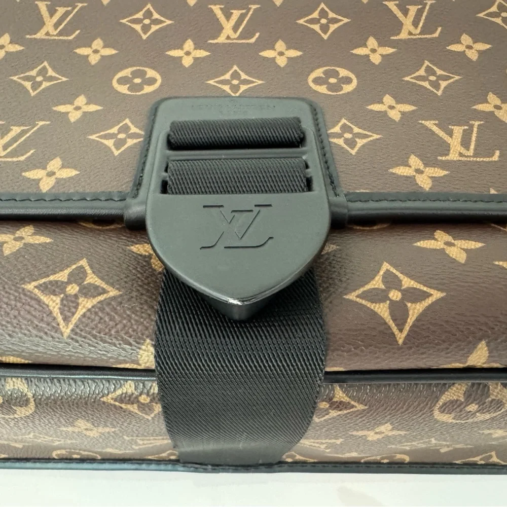 Louis Vuitton Monogram Messenger Bag in Brown and Black - Picture 10 of 16